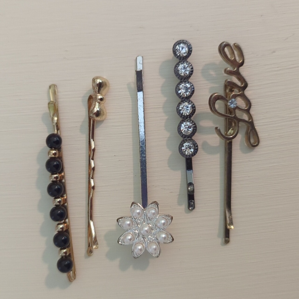 Assorted Hair Clips/Pins - Picture 5 of 8